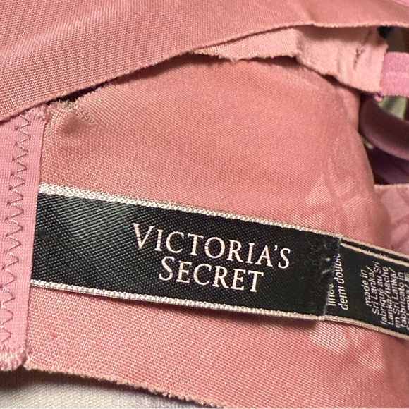 Victorias Secret purple satin perfect coverage seamless underwire bra - Picture 7 of 9